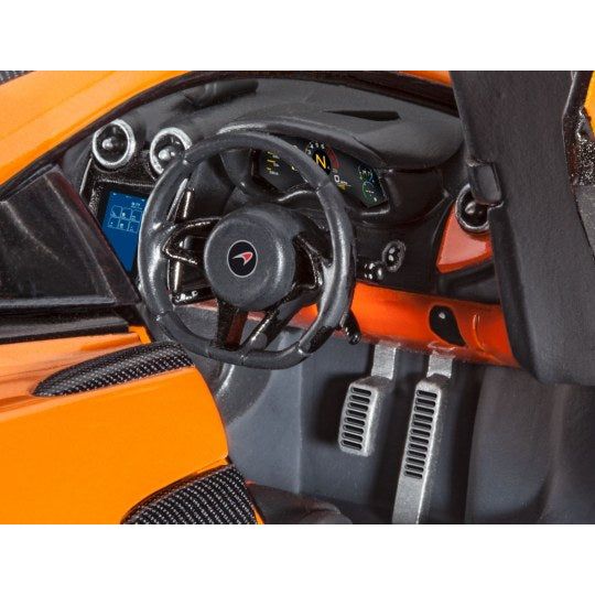 REVELL 1/24 McLaren 570S