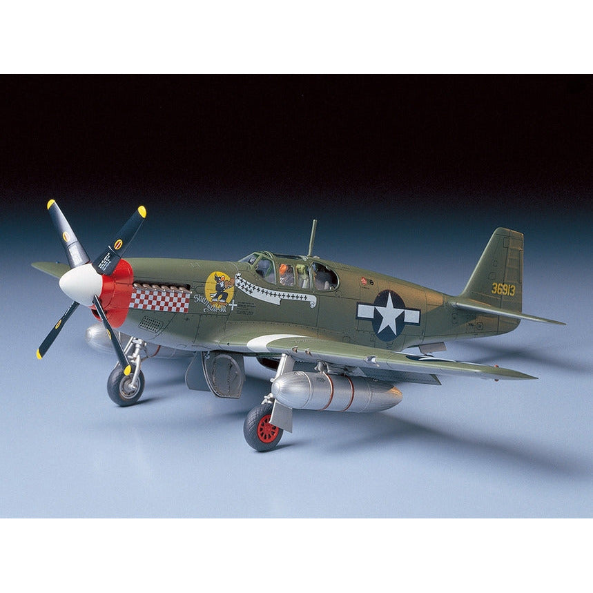 TAMIYA 1/48 North American P-51B Mustang