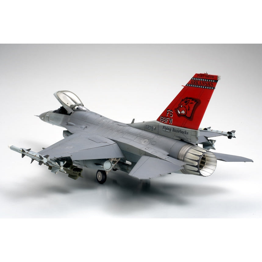 TAMIYA 1/48 Lockheed Martin F16C [Block 25/32] Fighting Falcon ANG