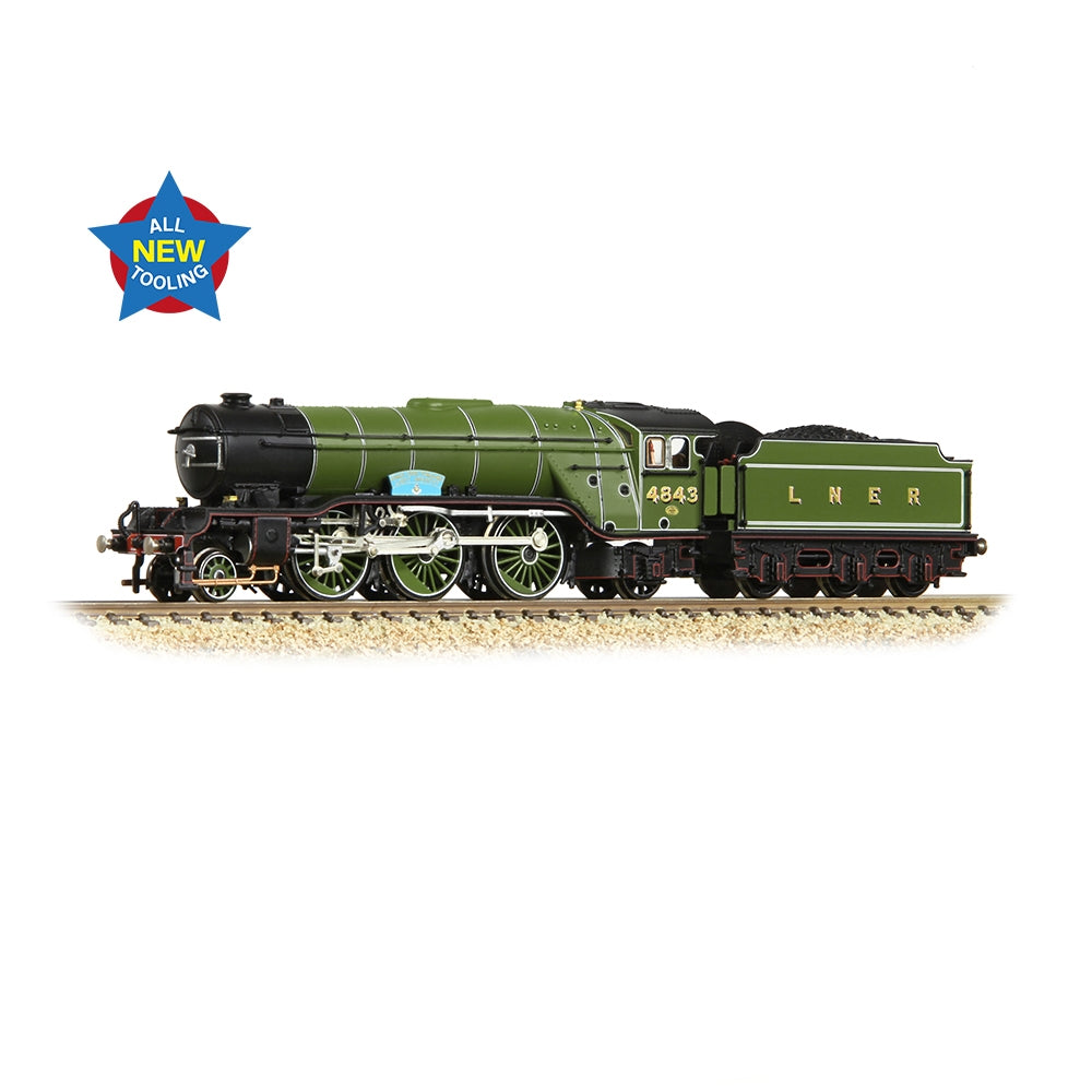 GRAHAM FARISH LNER V2 4843 'Kings Own Yorkshire Light Infantry' LNER Lined Green