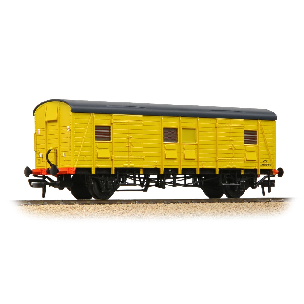 BRANCHLINE SR QVV (Ex-PMV) Staff Tool Van BR Departmental Yellow