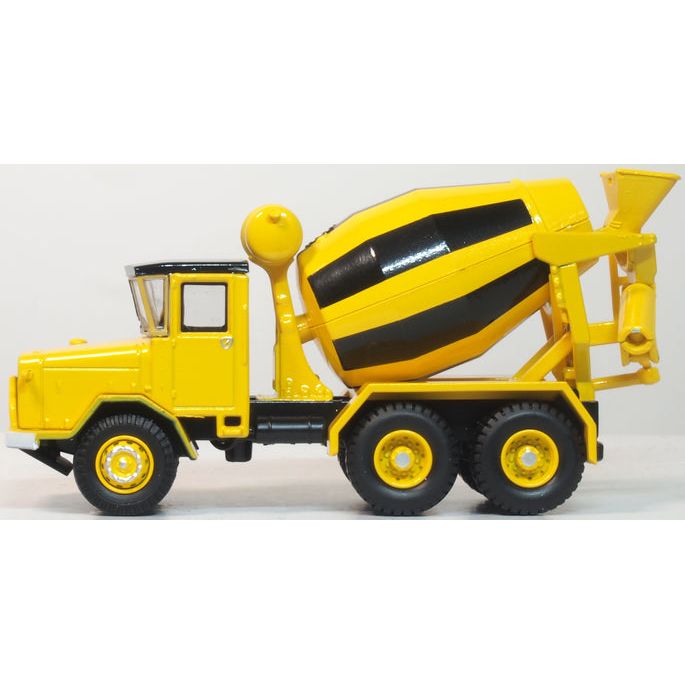 OXFORD 1/76 Yellow and Black AEC 690 Cement Mixer