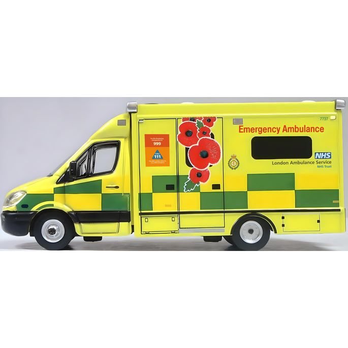 OXFORD 1/76 Mercedes Ambulance London Ambulance Service