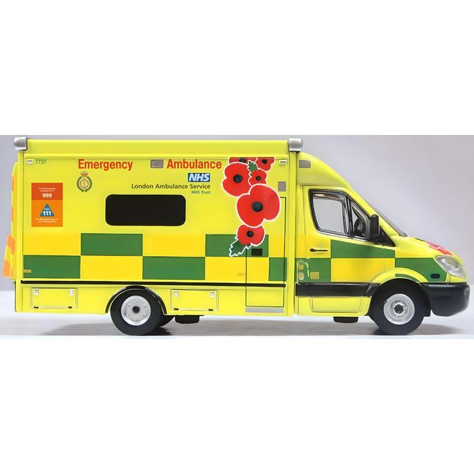 OXFORD 1/76 Mercedes Ambulance London Ambulance Service