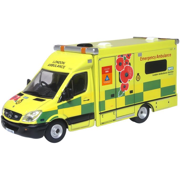 OXFORD 1/76 Mercedes Ambulance London Ambulance Service