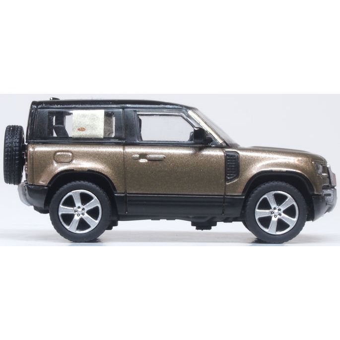 OXFORD 1/76 New Defender 90 Godwana Stone