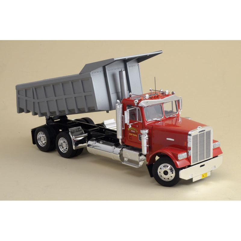 ITALERI 1/24 Freightliner Heavy Dumper Truck