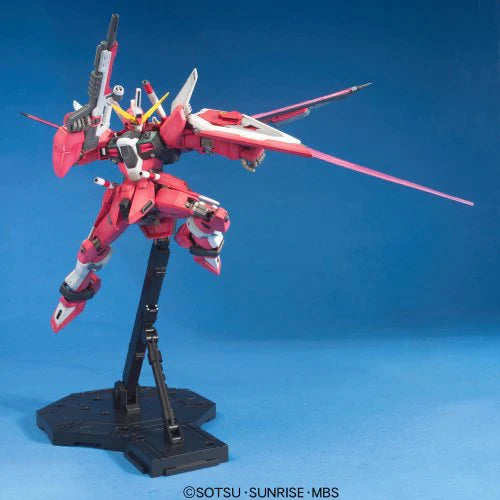 BANDAI 1/100 MG Infinite Justice Gundam