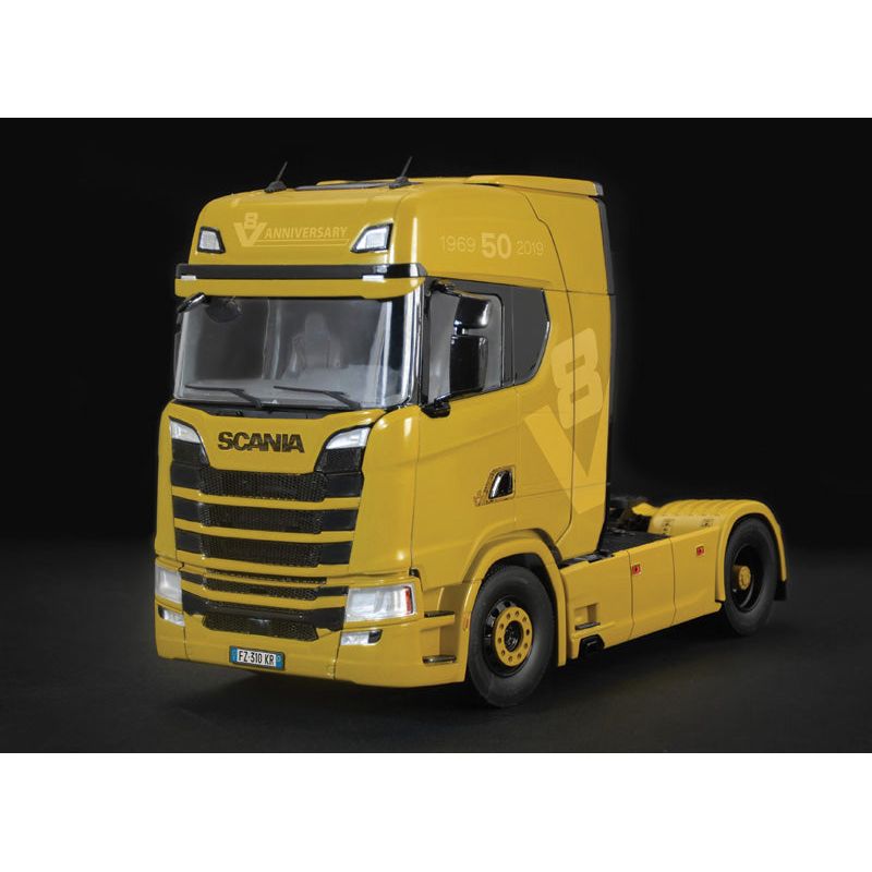 ITALERI 1/24 Scania S730 Highline 4x2