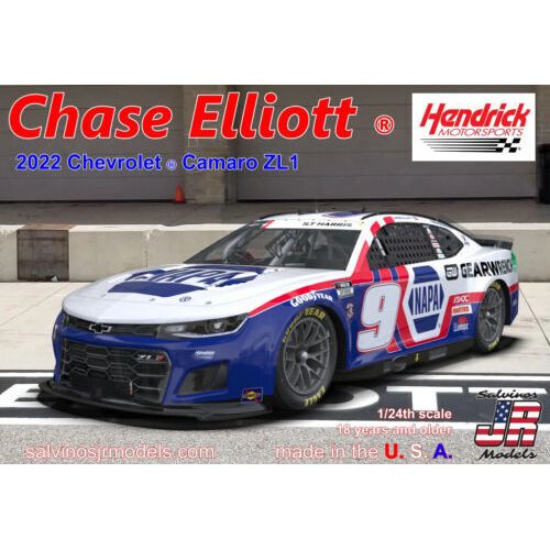 SALVINOS JR 1/24 Hendrick Motorsports Chase Elliott 2022 Camaro- Patriotic Plastic Model Kit