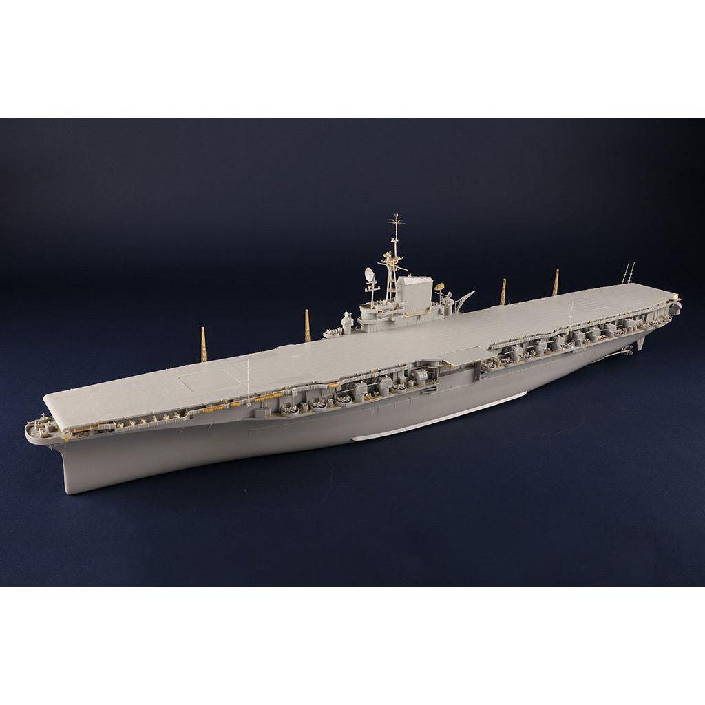 TRUMPETER 1/350 USS Midway CV-41 Plastic