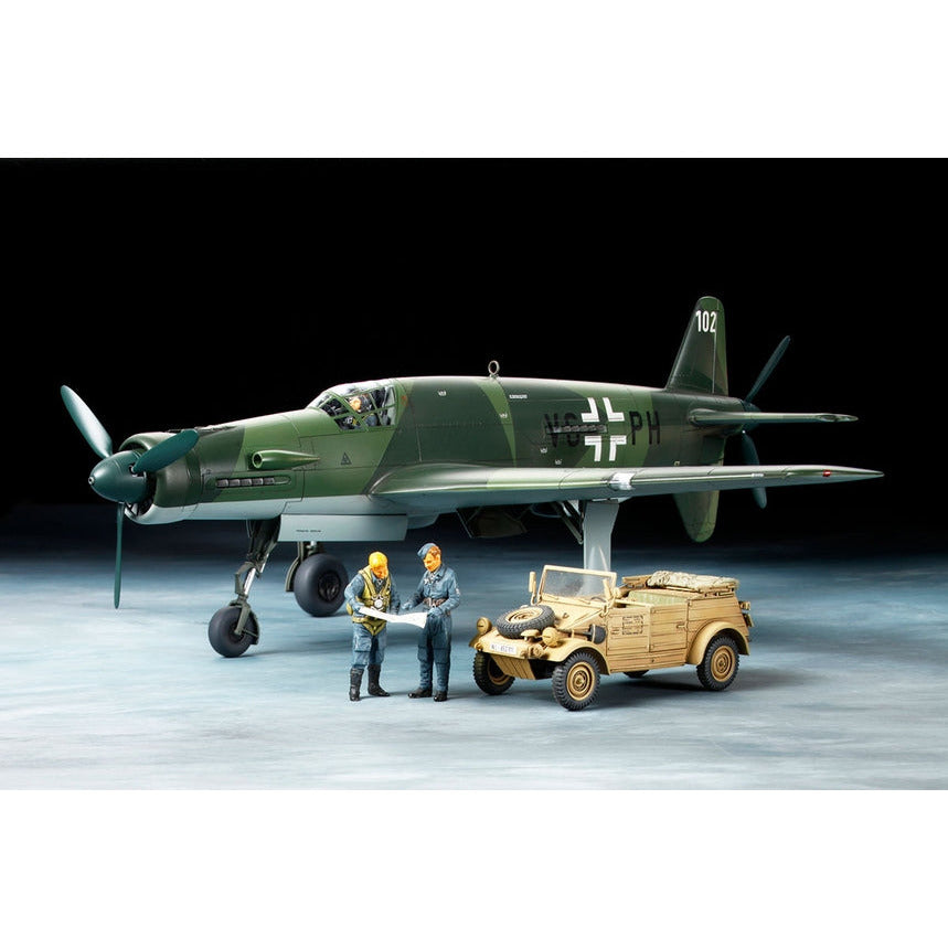 TAMIYA 1/48 Dornier Do335A Pfeil & Kubelwagen Type 82 Set