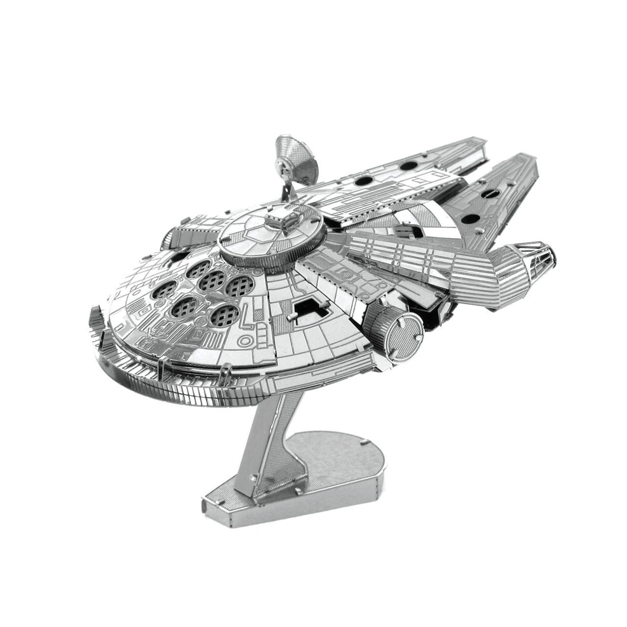 METAL EARTH Star Wars Millennium Falcon