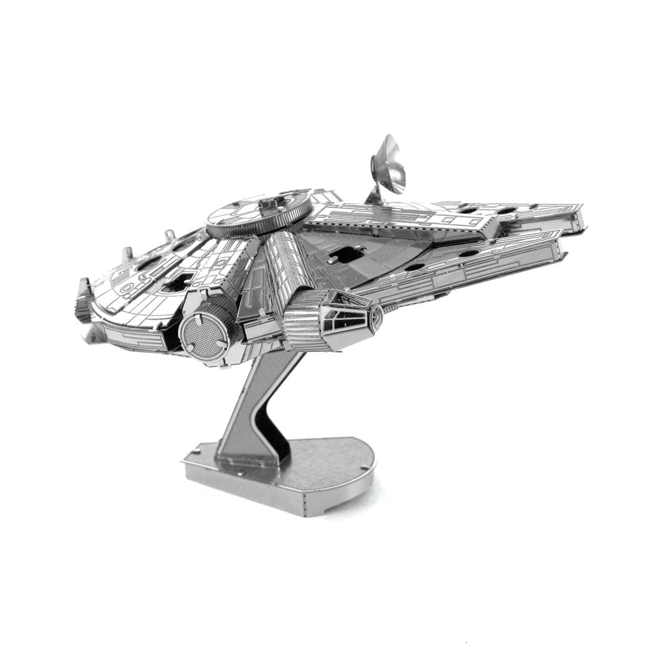 METAL EARTH Star Wars Millennium Falcon