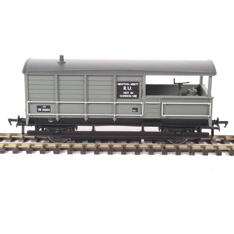 BRANCHLINE OO 20 Ton Toad Brake Van BR Grey