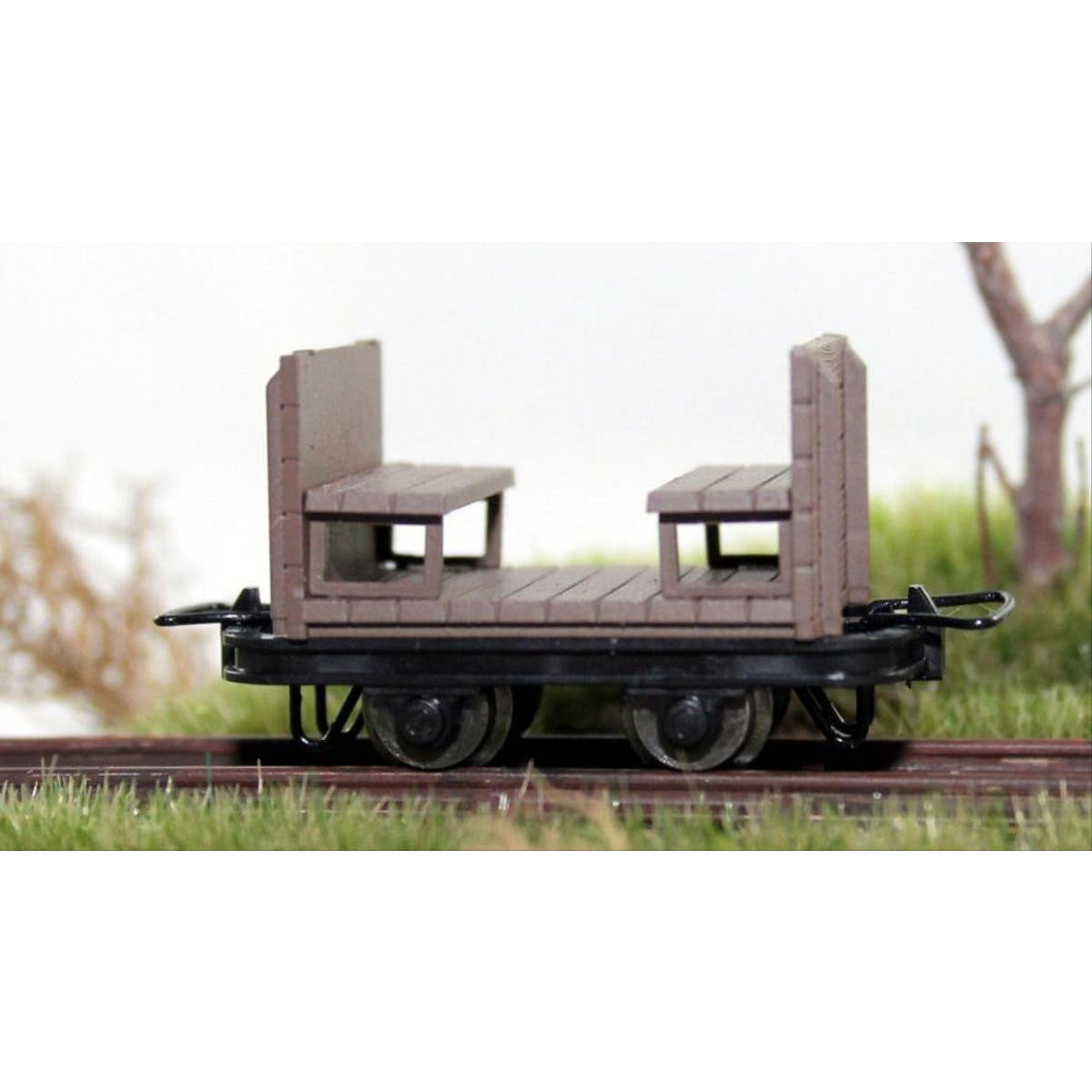 MINITRAINS OO9 Small Passenger Cars - 2 Pack