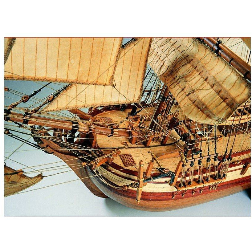 ARTESANIA LATINA 1/48 HMS Bounty