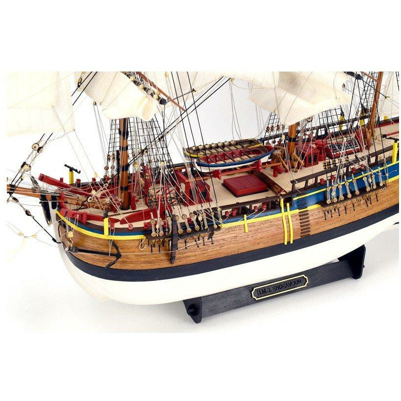 ARTESANIA LATINA 1/65 HMS Endeavour Wooden Model