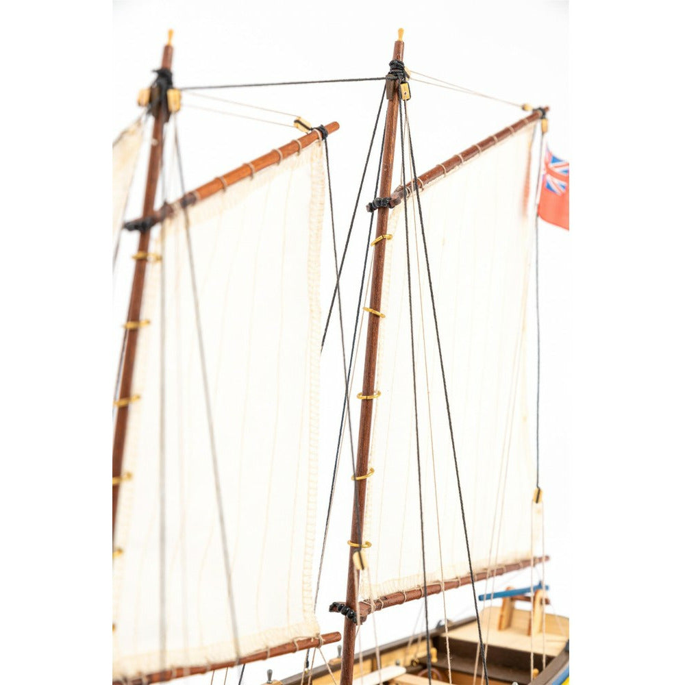 ARTESANIA LATINA 1/50 HMS Endeavour Captain's Longboat